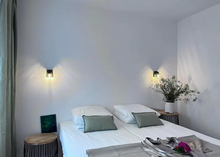 La Maison De Colette Летний дом Trie-Chateau