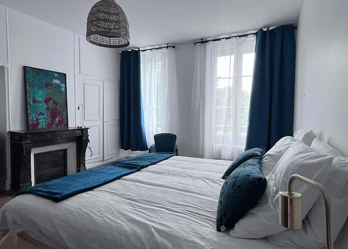 La Maison De Colette Летний дом Trie-Chateau